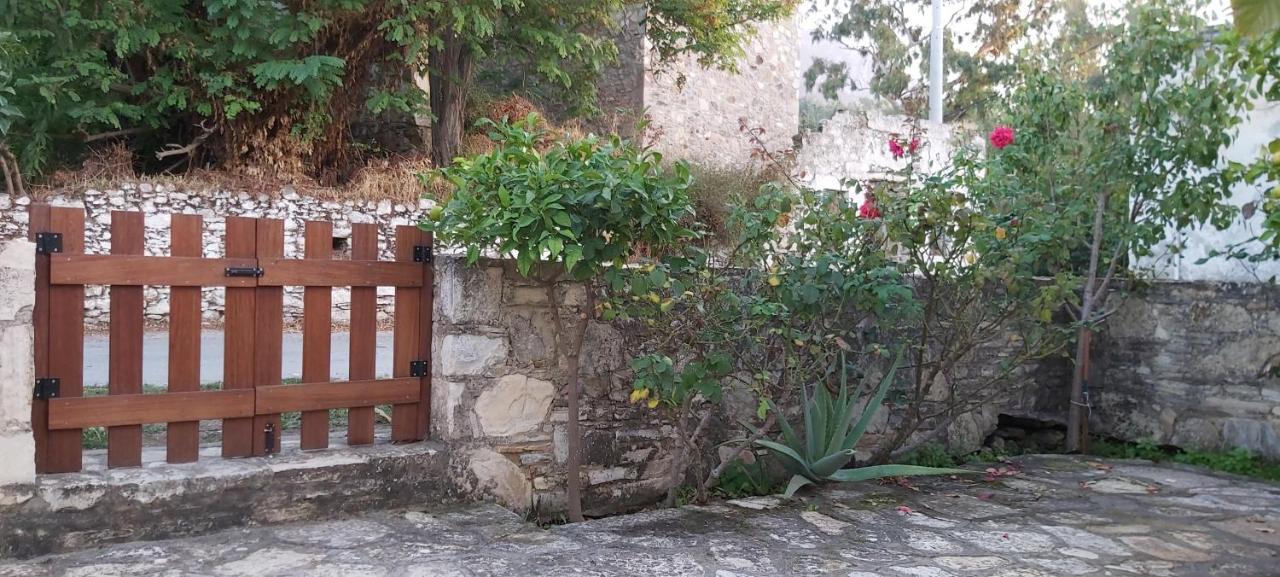Small Traditional House In Asfendiou Kos Agios Dimitrios  Eksteriør billede